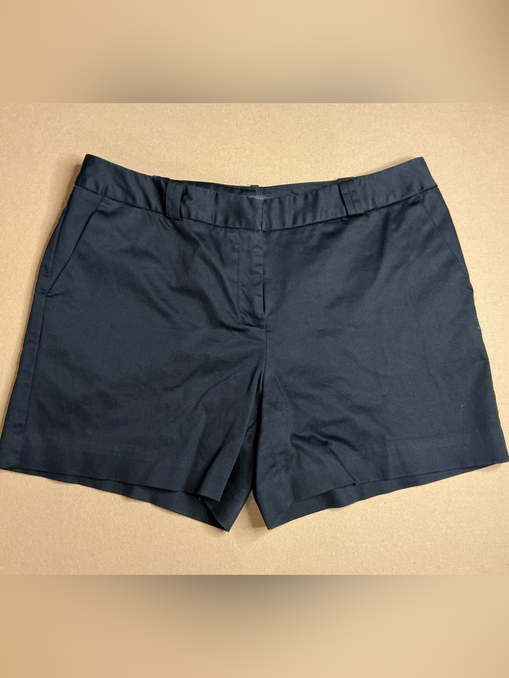 Classic black shorts with pockets size 8